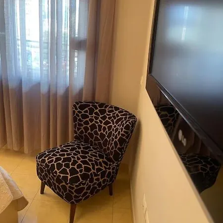 Stylish * تيرانا